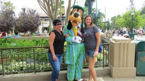 Hanging out with goofy!
